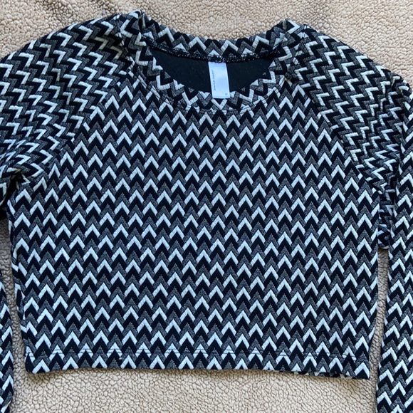 Long sleeve American apparel jacquard crop top m🎁24 hour price drop! - Picture 5 of 7